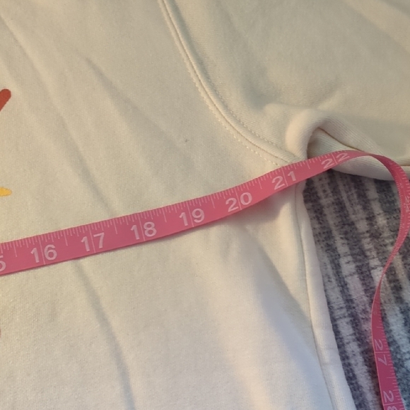 Jerzees Cream Crew Neck Sweater with Red and Yellow Design - Picture 5 of 9